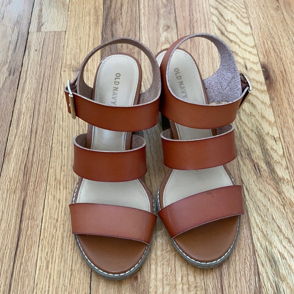 Old navy leather block heal sandals